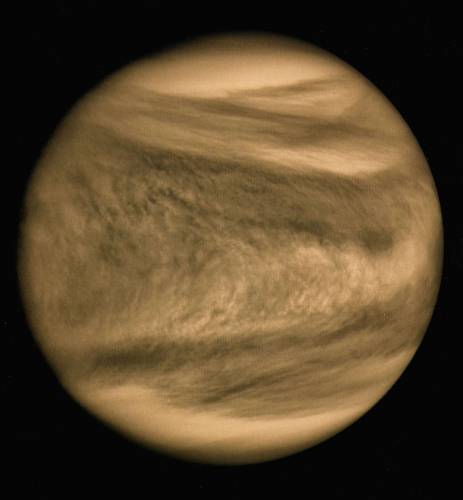 Venuše je druhou planetou v pořadí svou vzdáleností od Slunce. Jako po Slunci a Měsíci třetí nejjasnější objekt pozemské oblohy ji znaly už nejstarší národy. Na nebi se střídavě objevuje ráno jako jitřenka a večer jako večernice.