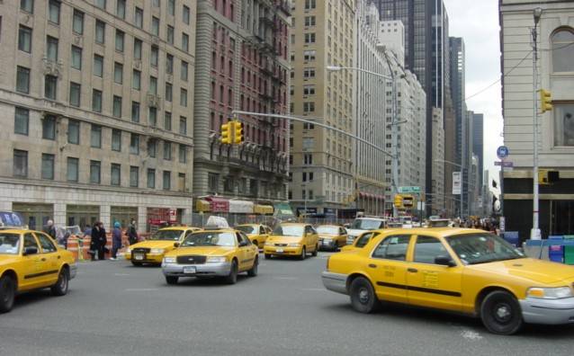 Podle newyorského starosty Michaela Bloomberga by do pěti let měly mít veškeré místní vozy taxi hybridní pohon.