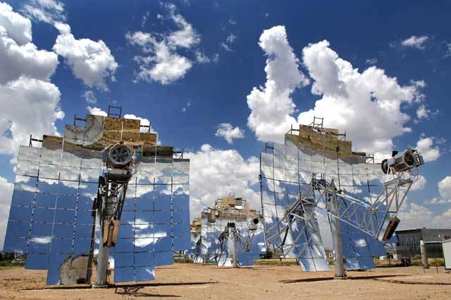 Americká národní laboratoř Sandia a společnost Stirling – energetické systémy dosáhly při výzkumu nového rekordu v účinnosti sluneční elektrárny. 