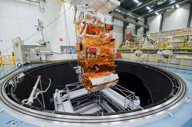 Evropská kosmická agentura (ESA) a jejích 18 členských států kooperuje na řadě ambiciózních cílů ve vesmíru ve svých centrech v několika evropských zemích.Testovací centrum ESTEC (European Space Research and Technology Centre), největší areál a technické srdce ESA, najdete v nizozemském městě Noordwijk.