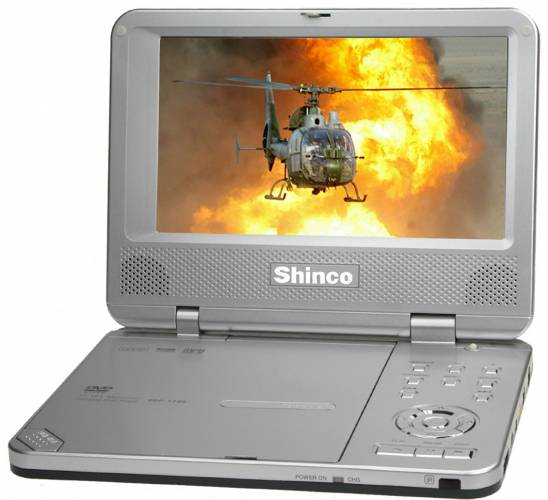 Přenosný DVD přehrávač Shinco SDP-1720 se vám zajisté vyplatí vzít kamkoli na cesty nebo na odlehlá místa, kde není možnost elektrického připojení.  