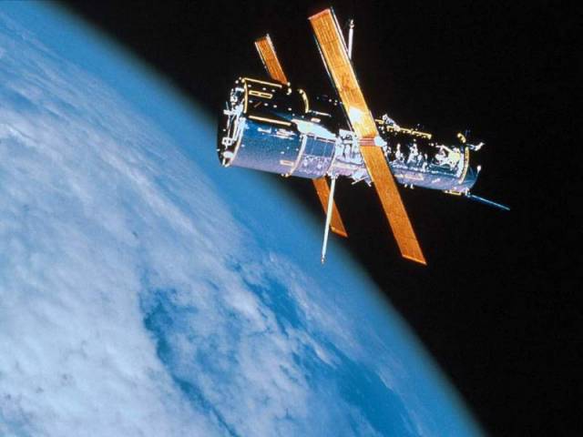 Hubbleův kosmický dalekohled sice stárne, ale stále je pro astronomii platným pomocníkem v oblasti kosmického výzkumu. 