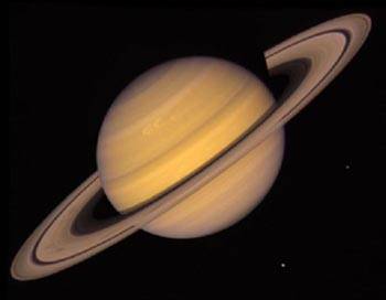 Podle dat ze sondy Cassini se zdá, že prstence planety Saturn mohou postupně zmizet. Prstenec E zanikne během 100 milionů let.
