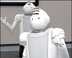 Japonská firma Hitachi právě představila svůj nejnovější výrobek – nejrychlejšího humanoidního robota na světě, který dokáže konkurovat i produktům od Sony nebo Hondy.