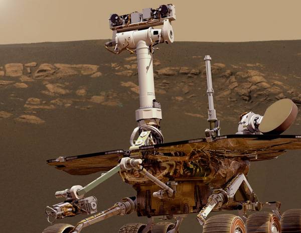 Opportunity se na povrchu rudé planety potýká s technickými problémy. Experti NASA teď řeší, jak mu nejlépe pomoci.