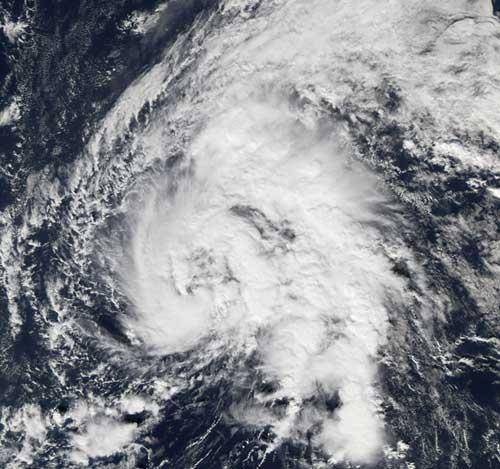 30. prosince se v severním Atlantiku zformovala tropická bouře Zeta a už tak rekordní počet 26 hurikánů z loňského roku vylepšila na 27.