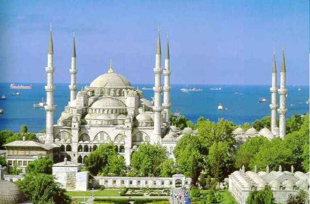 Severoafrické Alžírsko hodlá postavit novou mešitu, která pojme 40 000 lidí. Její dominantou pak má být 300 metrů vysoký minaret.