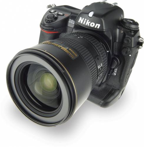 Společnost Nikon s. r. o. ve spolupráci s centrem FotoŠkoda připravila soutěž pro uživatele fotoaparátů Nikon v České a Slovenské republice, která se skládá ze dvou samostatných částí, Nikon Number One Profi 2006 a Nikon Number One Talent 2006.</p><p>