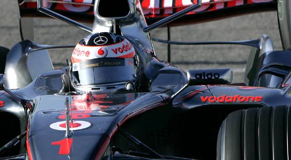S blížícím se začátkem seriálu F1 představila hodinářská společnost TAG Heuer spolu s teamem Vodafone McLaren Mercedes nove piloty pro letošní rok jako ambasadory značky.