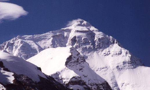 Na nejvyšší horu světa nejezdí jen primátoři. Společně s Discovery Channel se na Mt. Everest může vypravit kdokoliv.