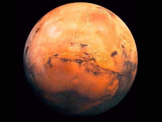 Snímky ze sondy Mars Odyssey odhalují další tajemství rudé planety.