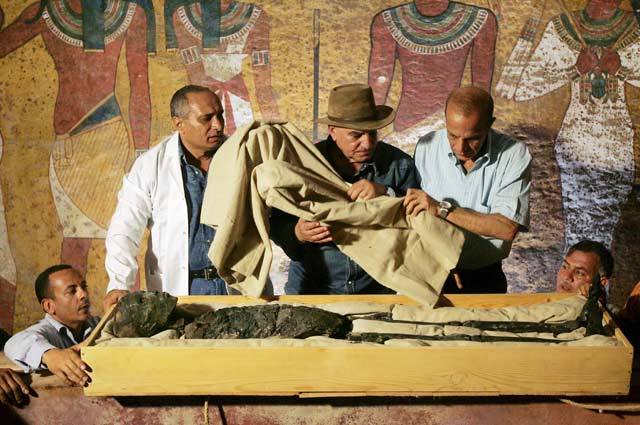 Další významný nález na nekropoli dávného Memfisu: V Egyptě bylo objeveno 22 mumií na jednom místě! 