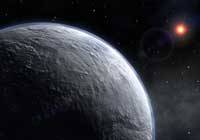 S objevováním planet mimo sluneční soustavu se v posledních letech doslova roztrhl pytel. Do roku 1990 vědci nepozorovali ani jedinou, dnes se již jejich celkový počet blíží číslu 400. Planeta nedávno objevená v souhvězdí Herkula má hmotnost jen 4x větší než Země a je tak druhou nejmenší známou exoplanetou vůbec. 