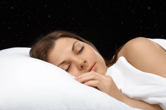 Podle nejnovějších odborných průzkumů trápí cca 40 % lidí problémy se spánkem. Závažnější chronická nespavost postihuje až 10 % lidí – nyní už i ve věku kojenců či batolat. Bohužel, jen 30 % postižených se s problémy svěří lékaři.