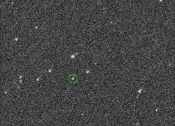 Sonda, která přiveze vzorky asteroidu, poslala první snímek svého cíle