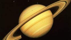 Objevena dvacítka dosud neznámých měsíců Saturnu