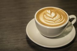 Kofeinem ke kreativitě? Mýtus, tvrdí vědci