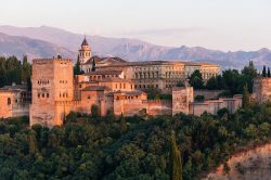Alhambra: Perla vsazená do smaragdu