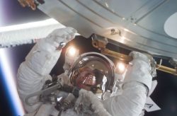 Byl dán slib: Kosmonauty na ISS vesmírná turistika rozptylovat nebude