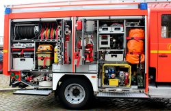 K požárům v elektromobilu? Američtí hasiči obdrželi svůj první vůz poháněný bateriemi