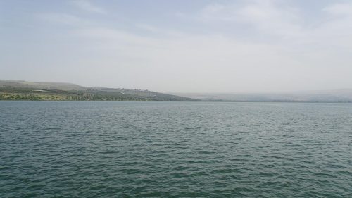 Izraelské prvenství: Země se chystá doplňovat jezero odsolenou vodou z moře