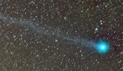 Kometa Lovejoy C/2014 Q2 obsahuje alkohol a cukr