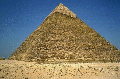Satelity NASA napomohly objevit řadu pyramid