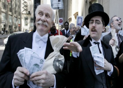 Bankéři podvádějí více než vězni